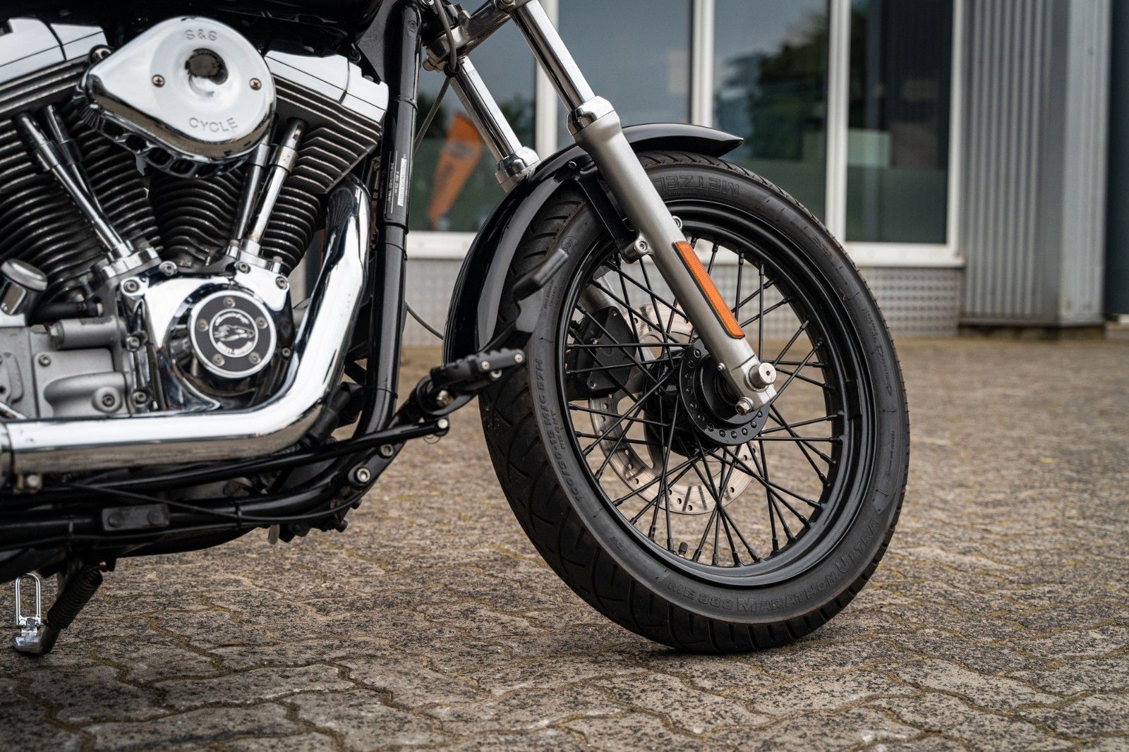 Fahrzeugabbildung Harley-Davidson DYNA SUPER GLIDE CUSTOM  FXDCI - PENZL - APE