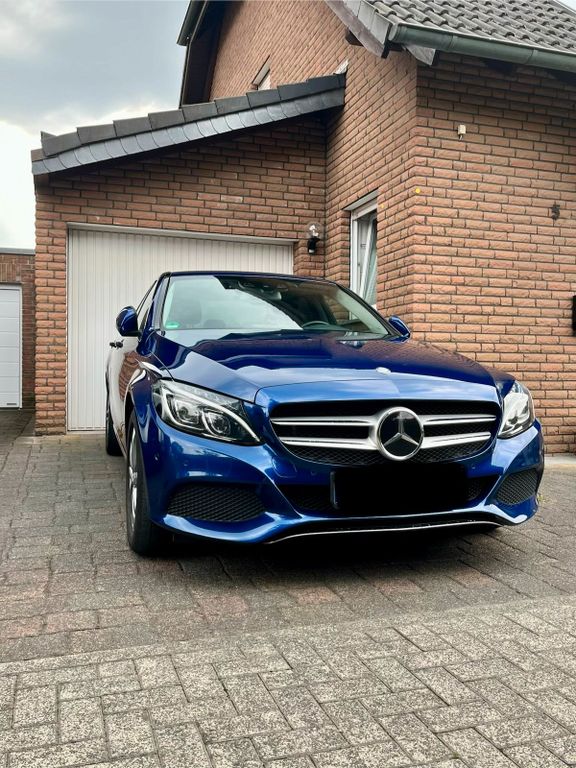 Image of Mercedes-Benz C 300