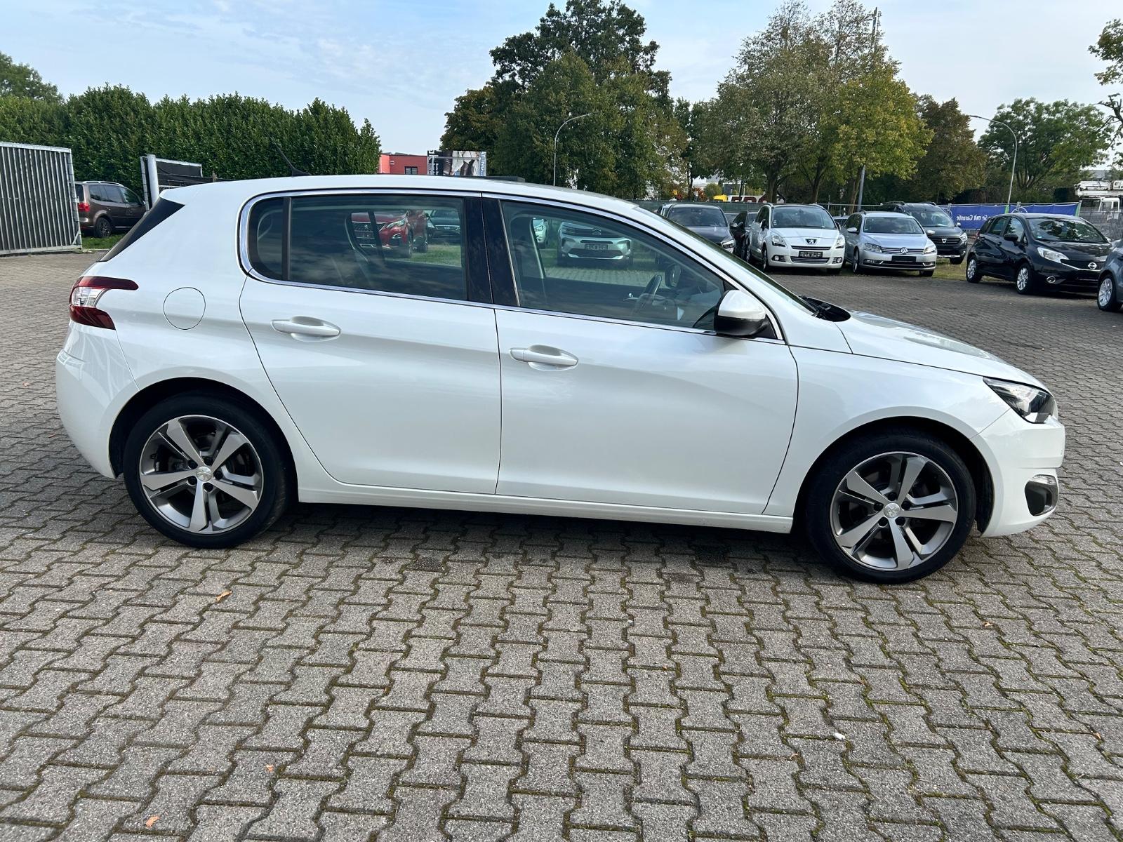 Peugeot 308 Allure 1.6 *1st Hand*Navi*Bluetooth*Xenon*TP