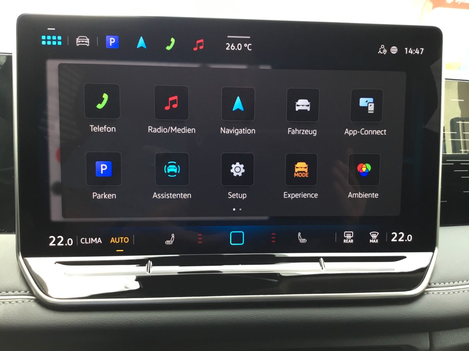 Fahrzeugabbildung Volkswagen Tiguan 1.5 eTSI DSG Elegance+AHK+Navi+18"+Kamera