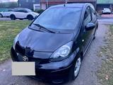 Toyota AYGO 1.0 / 1. HAND / ALLE TÜV BERICHTE / KLIMA - Toyota: Schwarz, Aygo