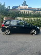 BMW 218 Active Tourer 218i - - gebrauchte BMW 218 Active Tourer aus dem Jahr 2015