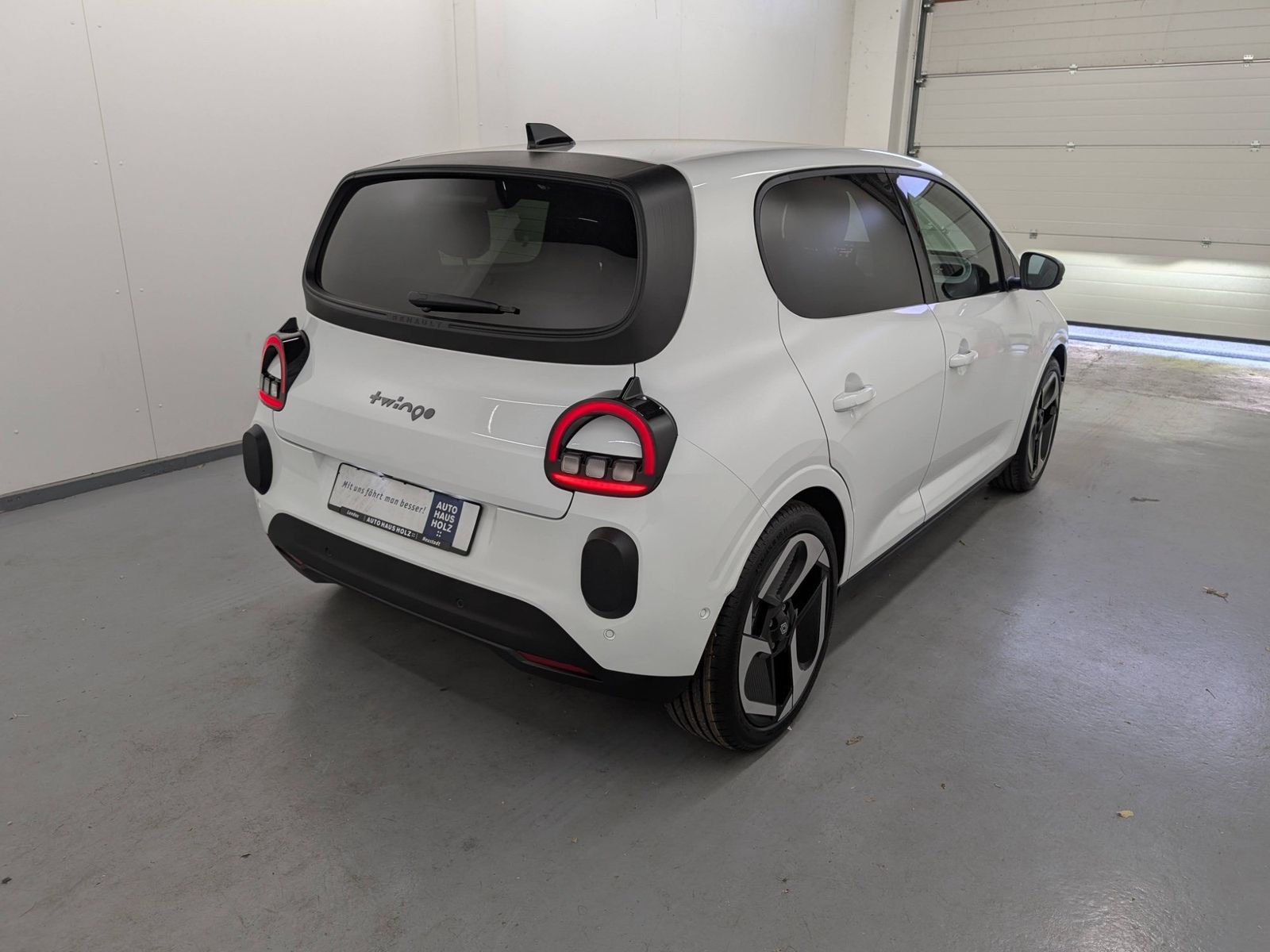 RENAULT Twingo E-TECH Techno 80 Urban Range 18-Zoll – Bild 4