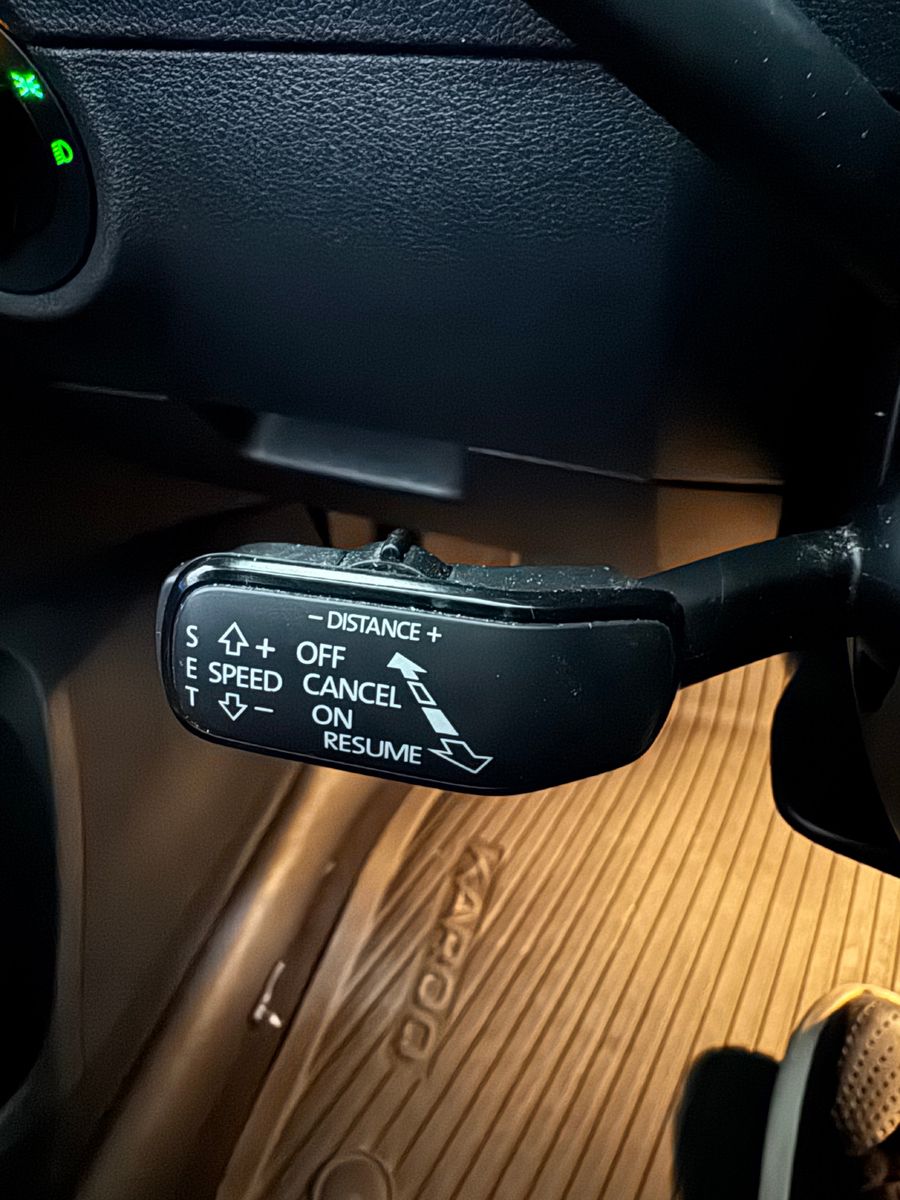 Fahrzeugabbildung SKODA Octavia STYLE 4X4 PANO NEUER MOTOR / MEGA VOLL