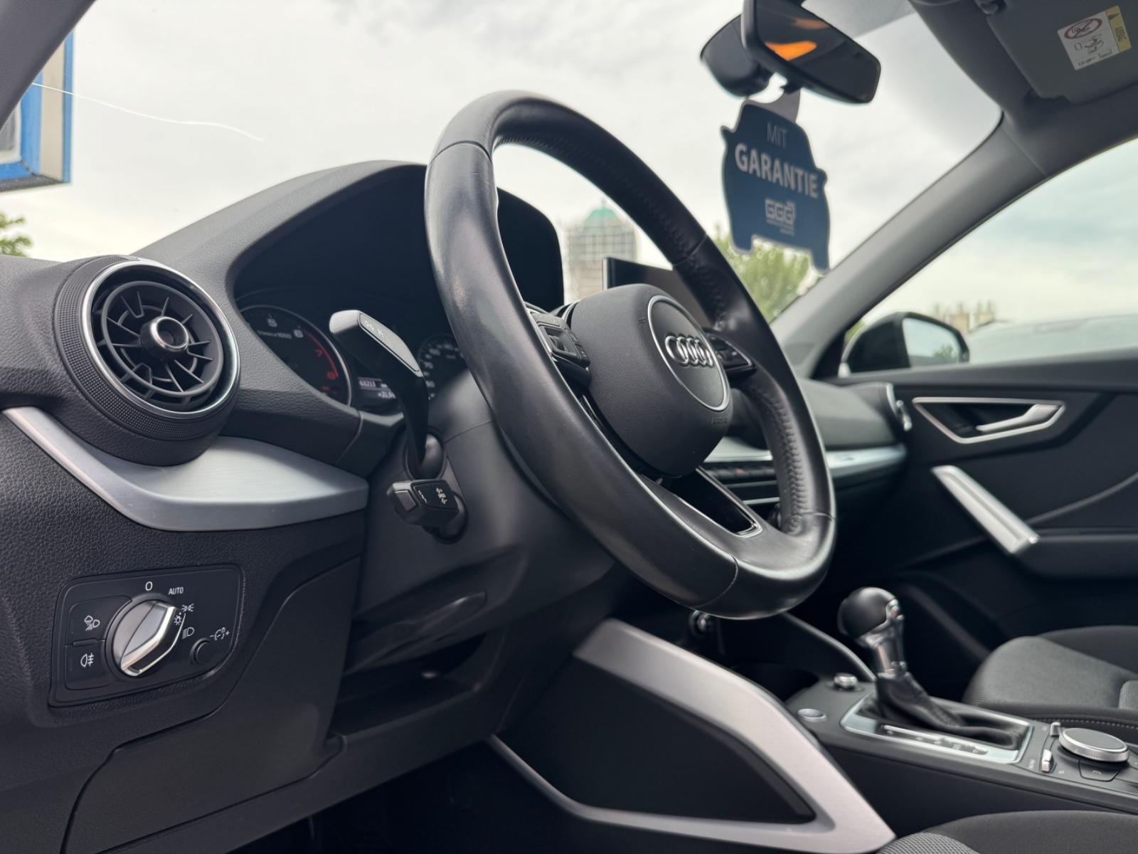 Audi Q2/Sport/Klimaautom/Sitzhz/LED/Tempo/PDC/1.Hand