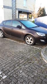 Opel Astra J 1,7 CDTI Ecoflex 5 Türig 6-MT - Opel Astra: Türig