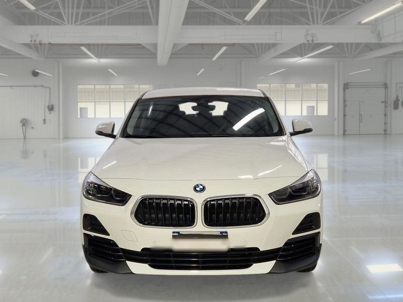 BMW X2 XDRIVE 25E BUSINESS X AUTOMATICO SUV imagem 2