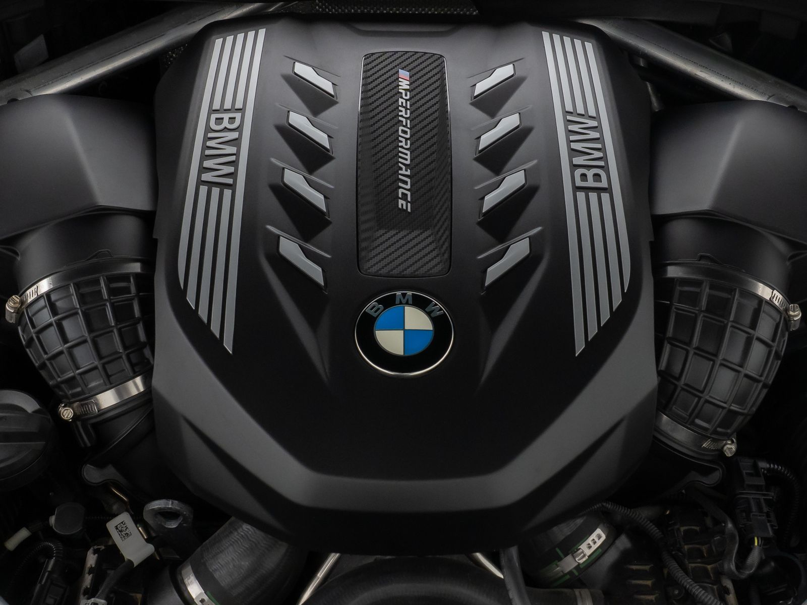 Fahrzeugabbildung BMW X6 M50i Individual Panorama HUD DAB H/K 22Zoll