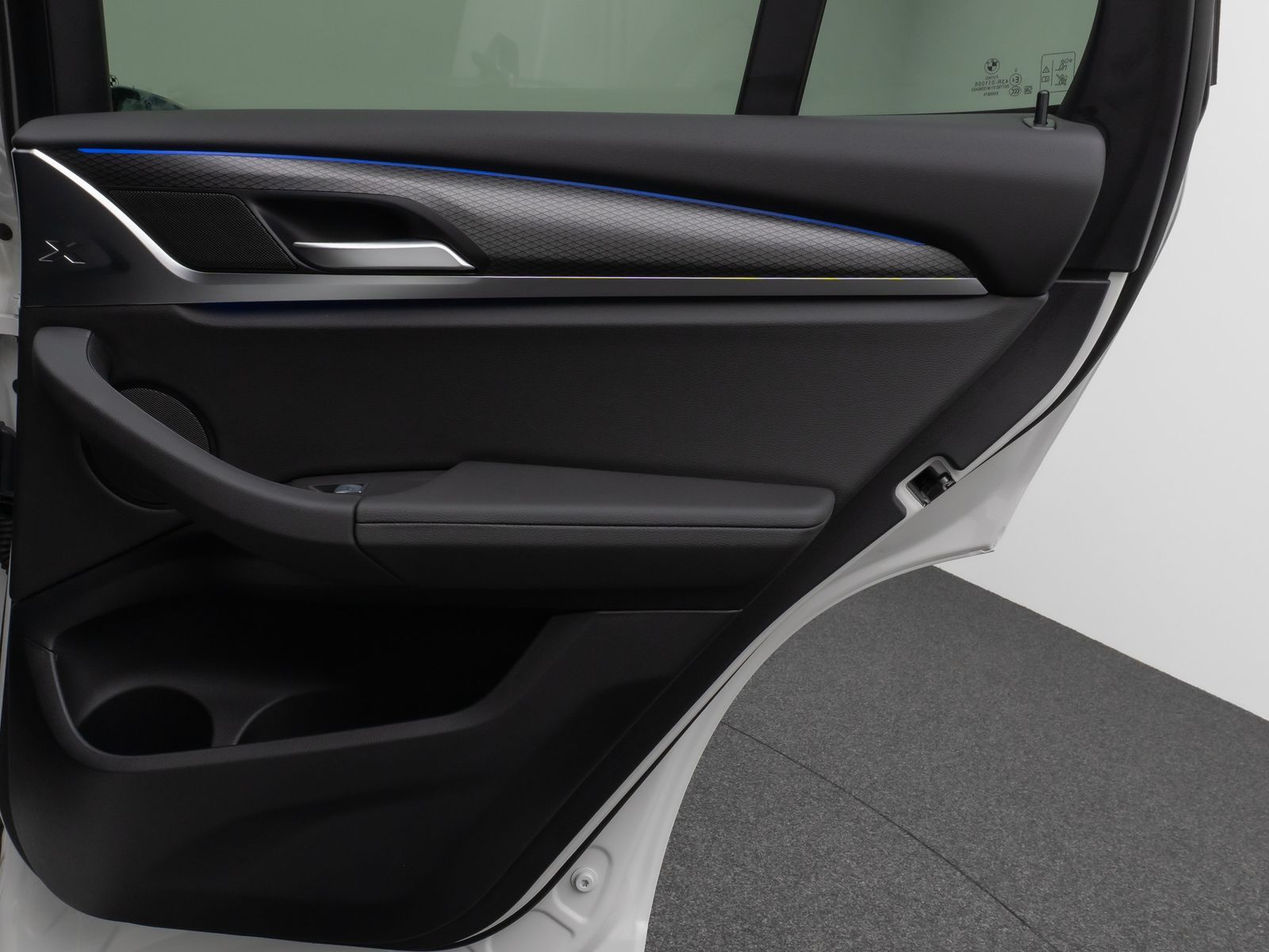 Fahrzeugabbildung BMW X3 xD20d M Sport Kamera DAB HiFi AHK Komfort 19"