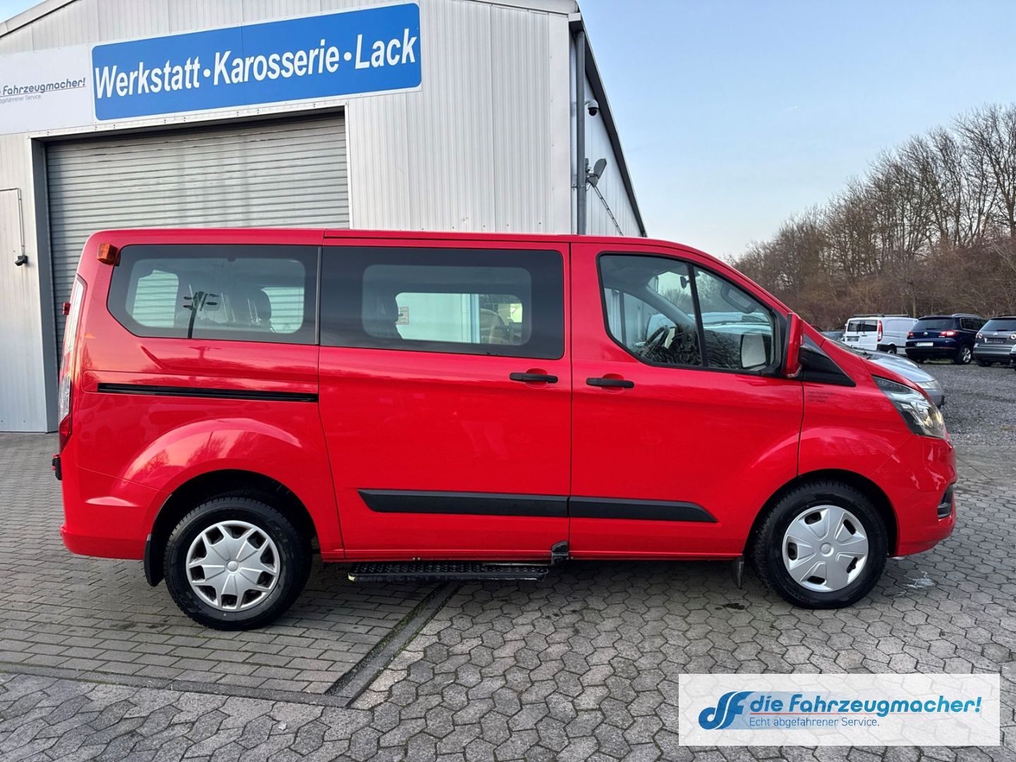 Fahrzeugabbildung Ford Transit Custom Tourneo 320 L1 Trend *7240 *EXPO
