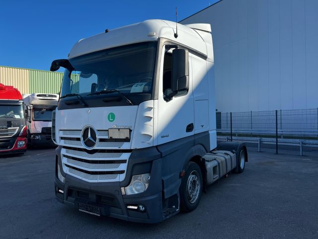 Mercedes-Benz Actros 1842 LS  Hubsattel