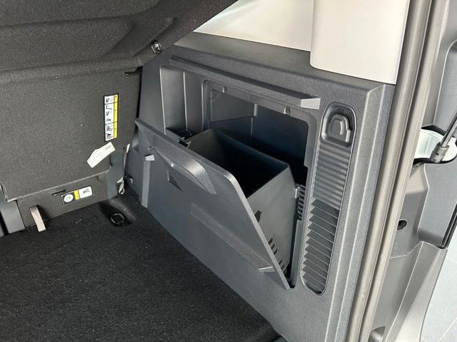 Ford Tourneo Courier Titanium AHK