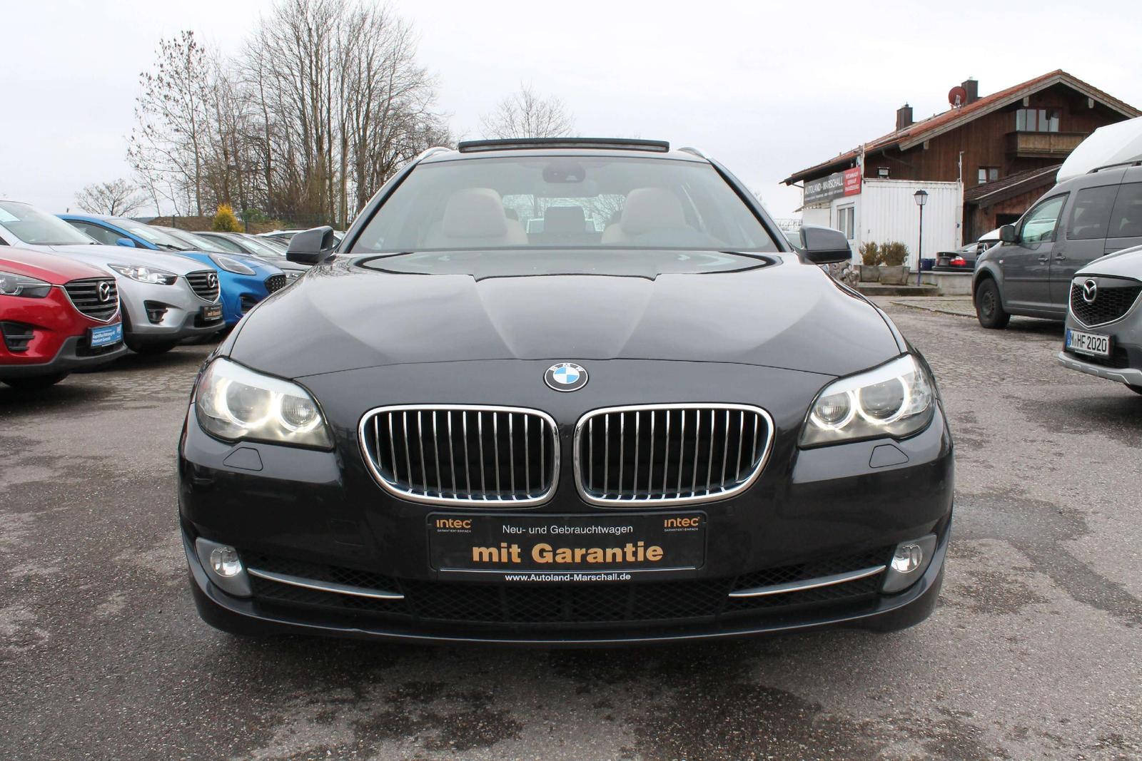 BMW 523 i Aut. LEDER NAVI XENON PANORAMA RFK
