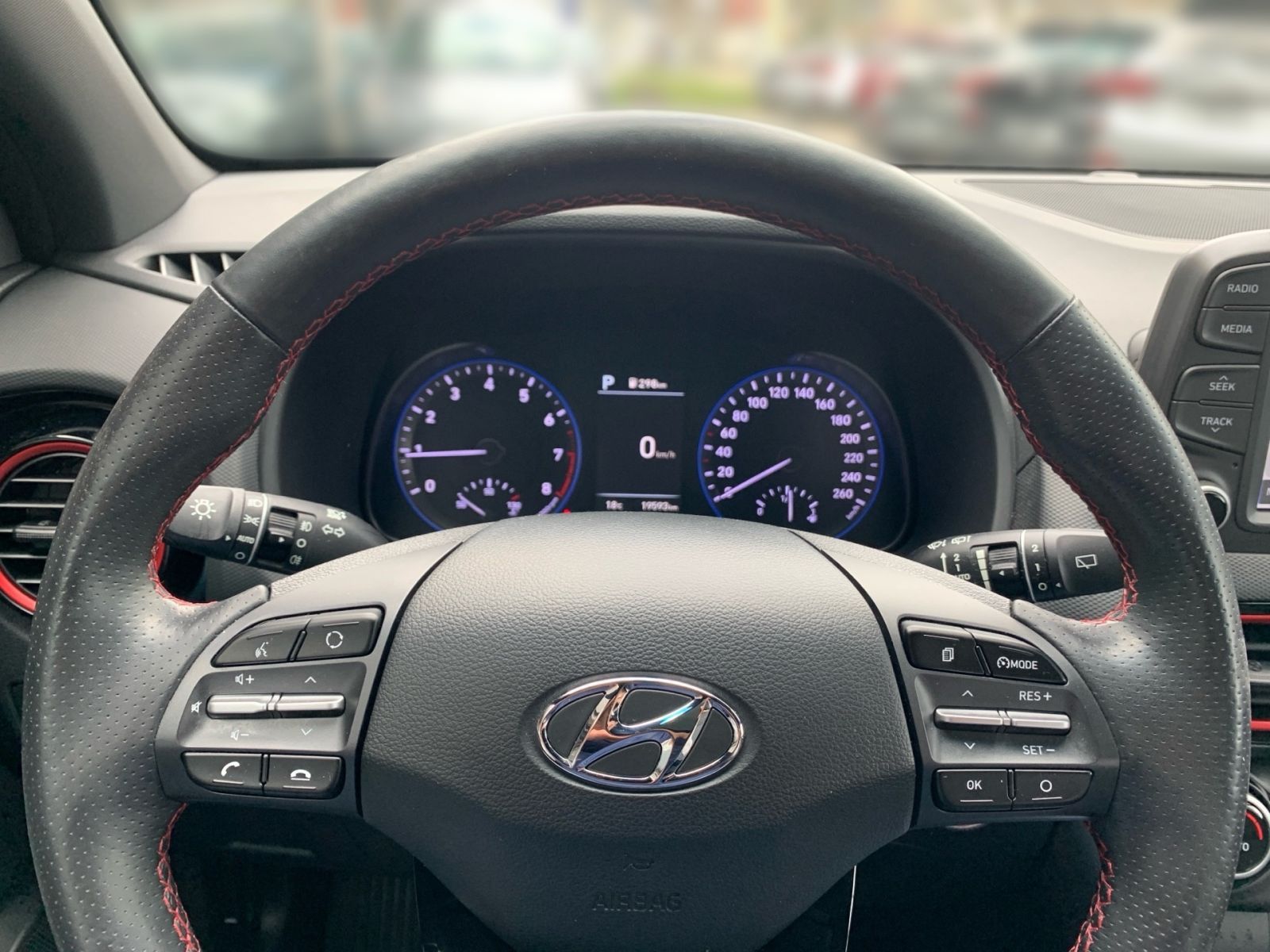 Fahrzeugabbildung Hyundai KONA 1.6 T-GDI Unique Plus Leder LED