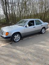 Mercedes-Benz W124 230e - Mercedes-Benz 230: W124 230e