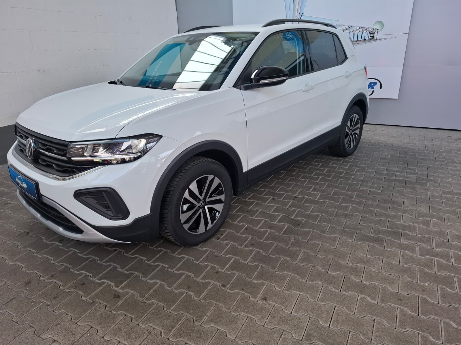 Fahrzeugabbildung Volkswagen T-Cross Energy 1.0 TSI 70 kW + LED +ACC +LaneAss