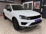 Volkswagen Touareg V6 TDI 4Motion / Leder / AHK / TÜV NEU - VW Touareg in Duisburg