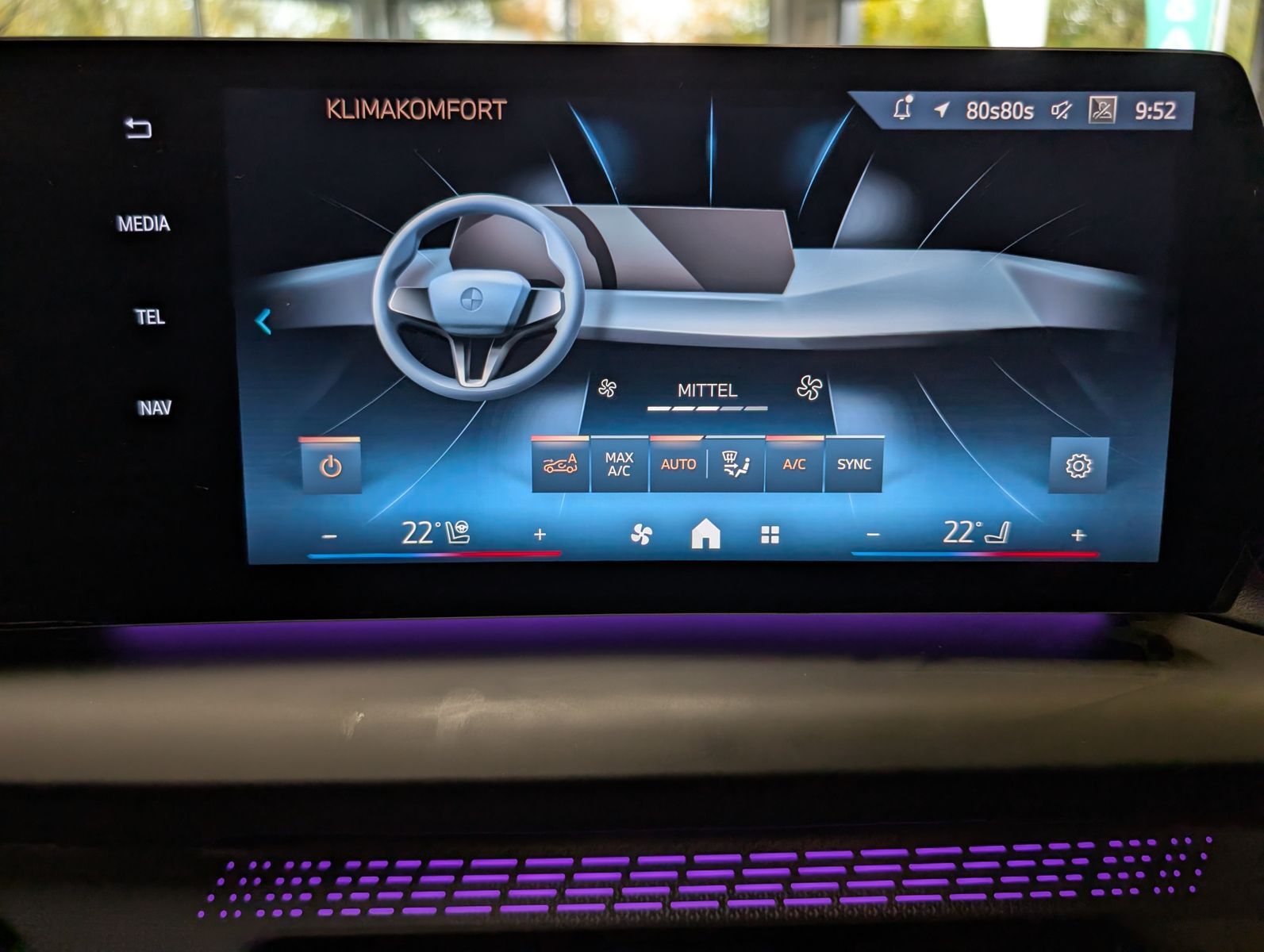 Fahrzeugabbildung BMW 123 i xDrive M-Sport Massag H/K Kamera Pano AHK