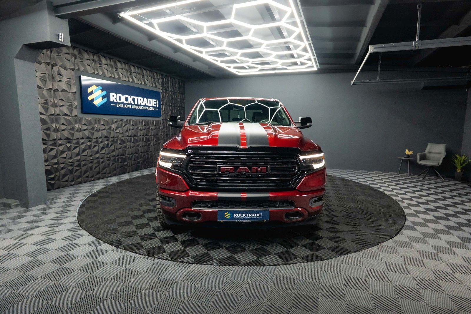 Fahrzeugabbildung Dodge RAM 5.7 V8 HEMI LIMITED Offroad FULL Options ACC