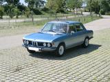 BMW 3.0 Si D-Jetronic restauriert - BMW 2002 mit Benzin-Antrieb