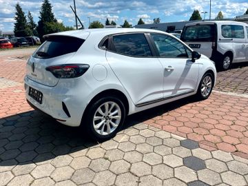 Renault Clio - 8