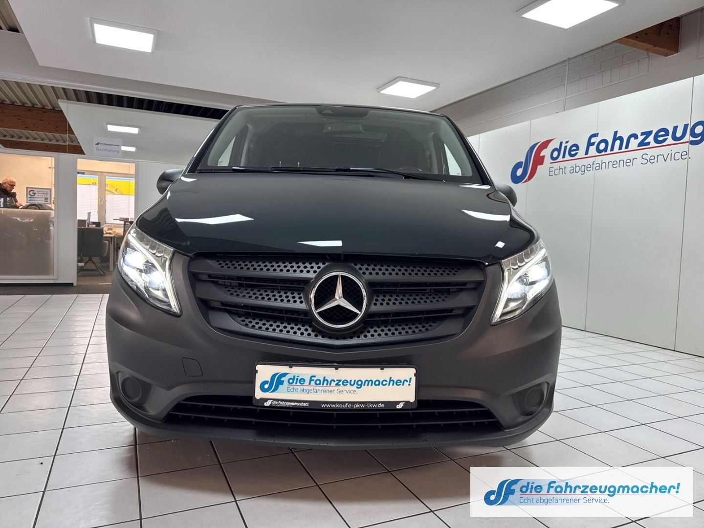 Fahrzeugabbildung Mercedes-Benz Vito Kasten 114 CDI FWD kompakt LED Blendfreies