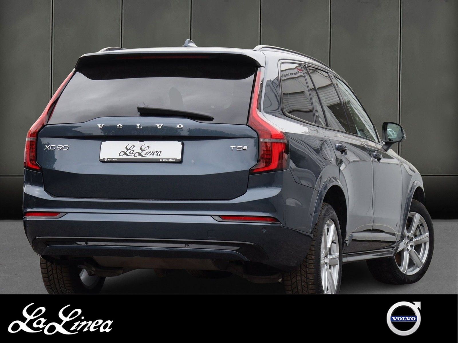 Volvo XC90 Plus Dark Recharge Plug-In Hybrid AWD Head- imagem 2