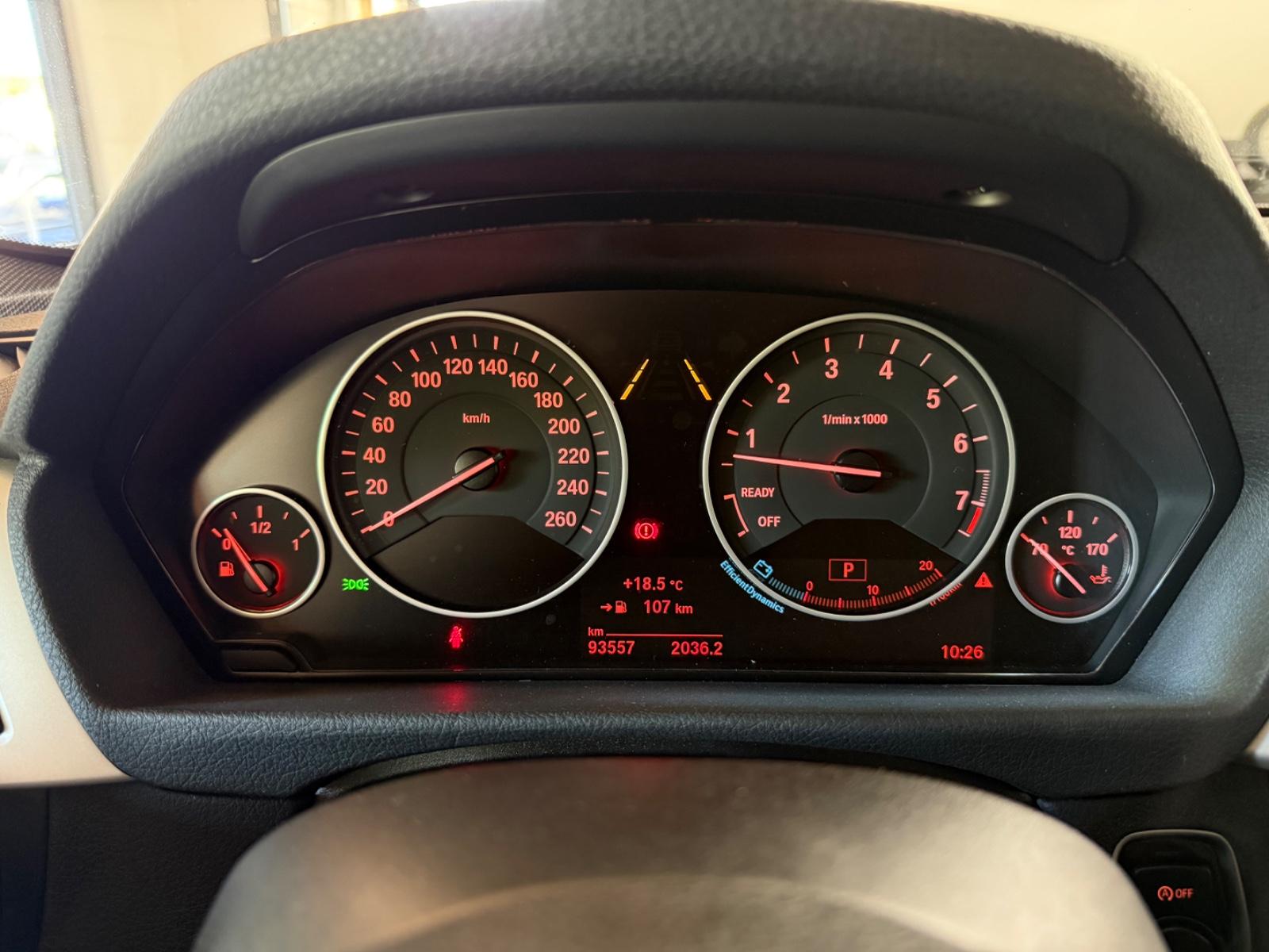 BMW 320i Touring Advantage LED/Memory/HUD/Pano/ACC