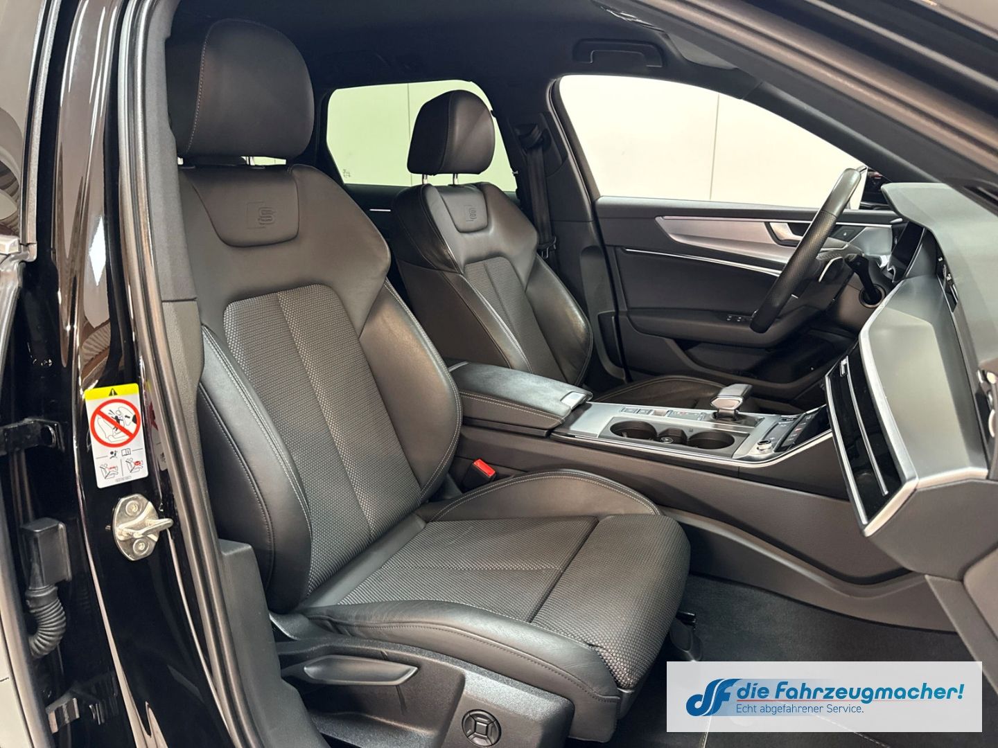 Fahrzeugabbildung Audi A6 Avant 40 TDI sport S-line Sportpaket Navi Led