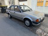 Ford Escort Oldtimer mit H-Kennzeichen - Ford Escort: Limousine
