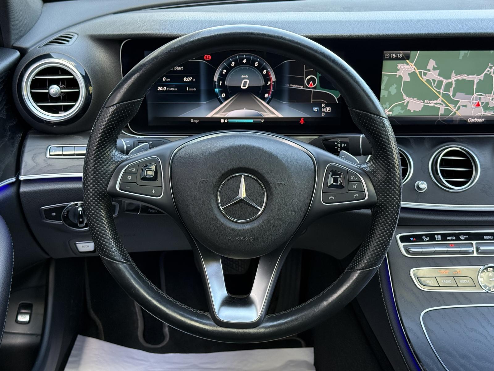 Mercedes-Benz E 400 4Matic AMG *MULTIBEAM*PANO*360°*