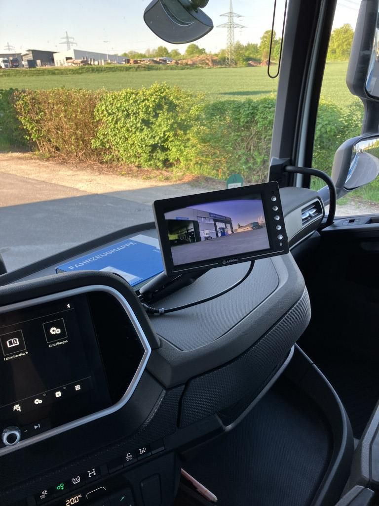 Fahrzeugabbildung DAF FAN XF 480 mit VDL Abrollkipper