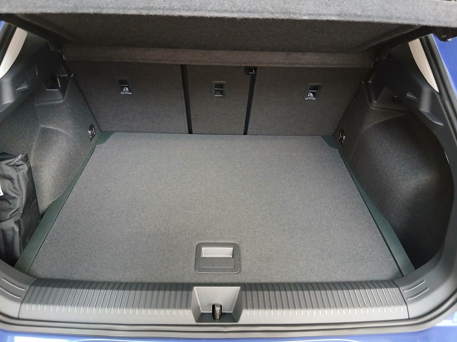 Fahrzeugabbildung Volkswagen T-Roc Life 1.5 eTSI DSG + ACC +LED+Navi +Keyless