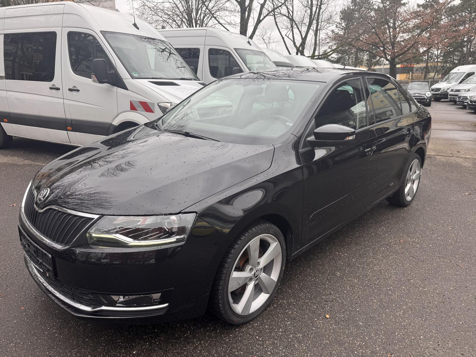 Skoda Rapid 1.0i *KLIMAUTOMATIK*AHK*17 ZOLL ALLWETTER*
