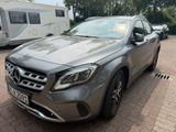 Mercedes-Benz GLA 200 GLA GLA 200 - Mercedes-Benz GLA 200 mit Benzin-Antrieb: Grau