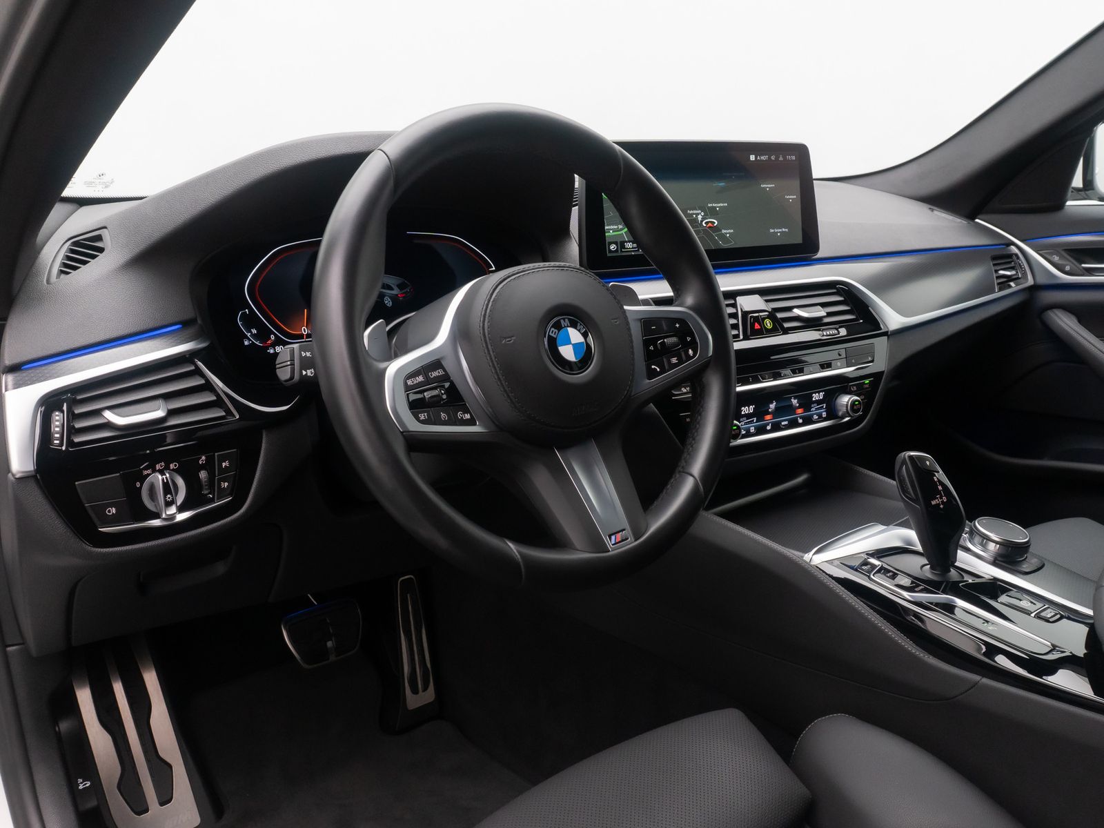 Fahrzeugabbildung BMW 530i M Sport Kamera HUD DAB Alarm HiFi 4xKlima