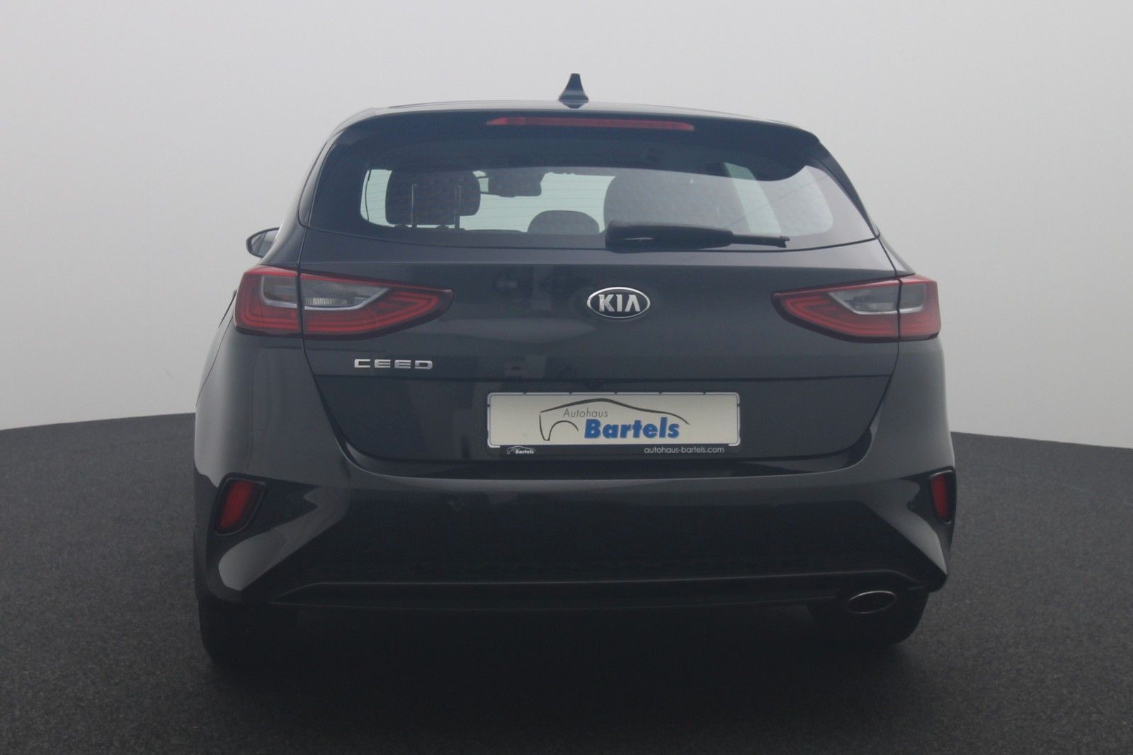 Fahrzeugabbildung Kia Ceed 1.4 TEMPO SHZ LDA
