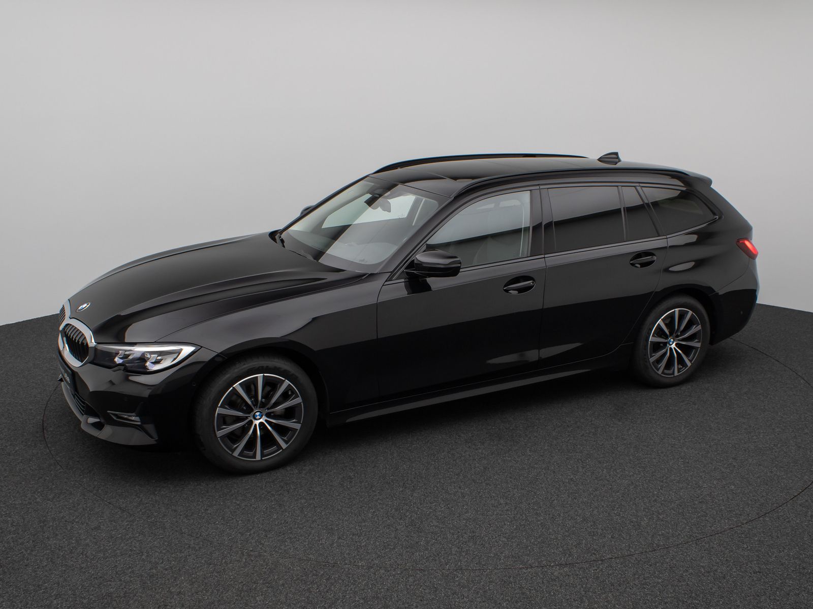 Fahrzeugabbildung BMW 320d  xD Sport Line Panorama Kamera HiFi Komfort