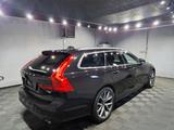 Volvo V90 Momentum Pro|AUTOM|LEDER|LED|19 ZOLL|R-KAMER - Volvo Gebrauchtwagen in Düsseldorf