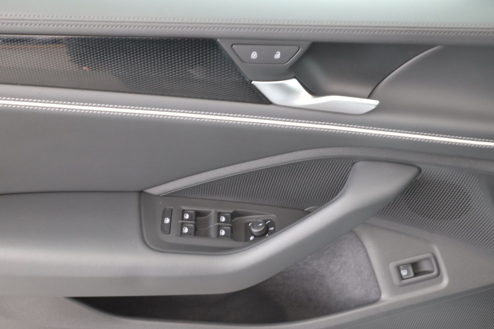 Volkswagen Passat Variant - Bild 14