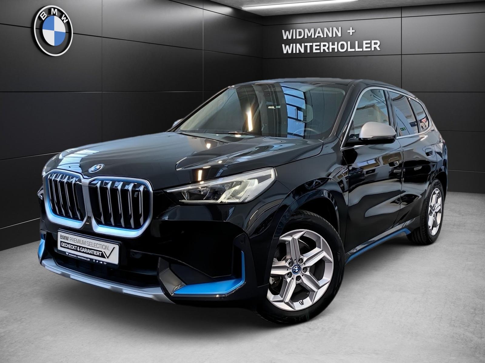 BMW iX1 xDrive30 xLine Pano LC Plus Sportsitze