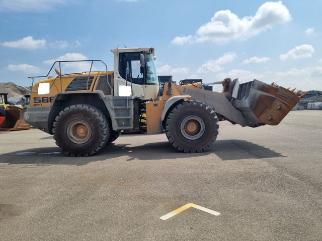 Liebherr 566   -  2plus2