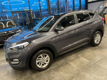 Hyundai Tucson Premium 4WD *AHK*KAMERA*NAVI*PANO*LEDER*