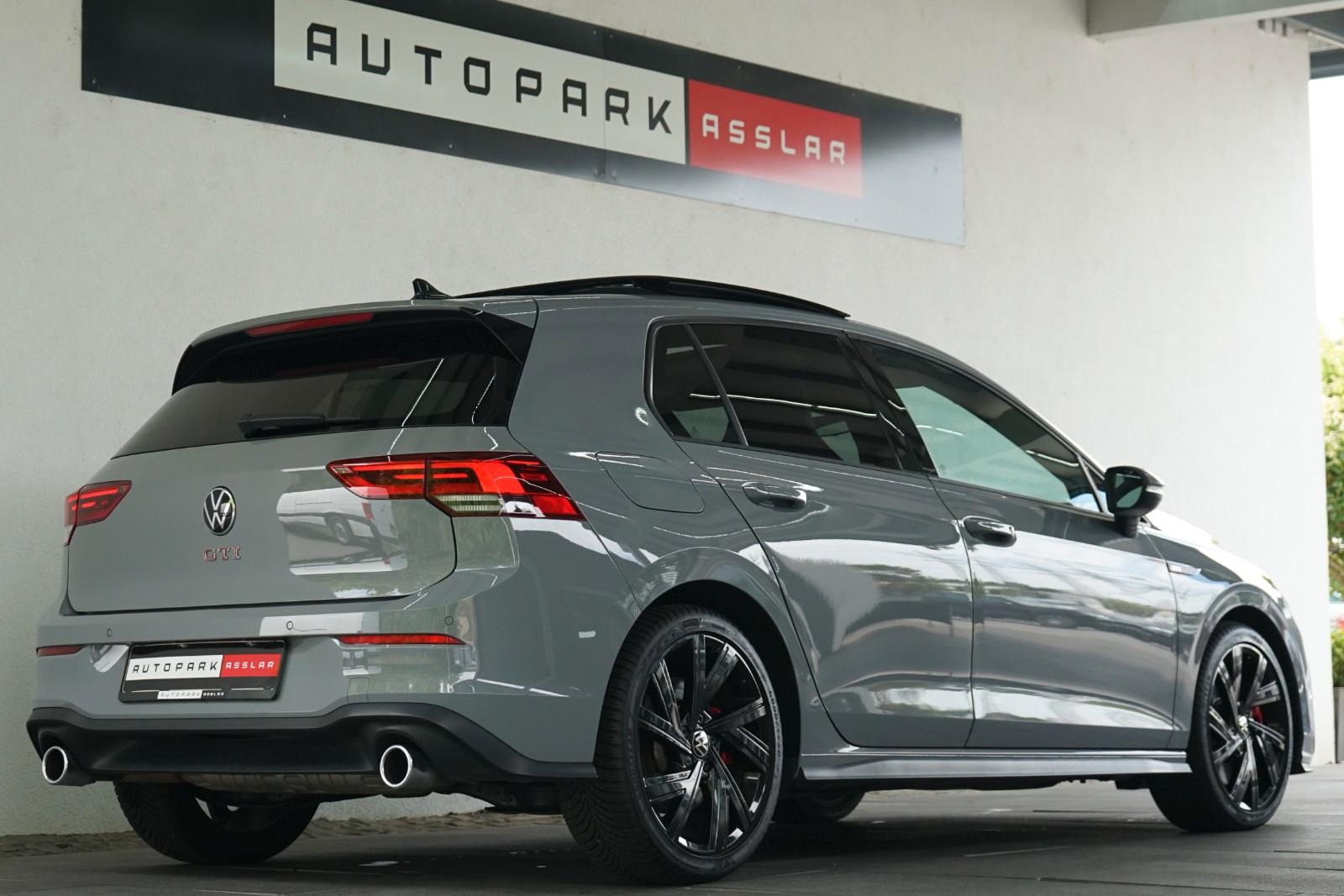Volkswagen Golf VIII GTI DSG/PANO/R-CAM/VIRTUAL/LED/18z