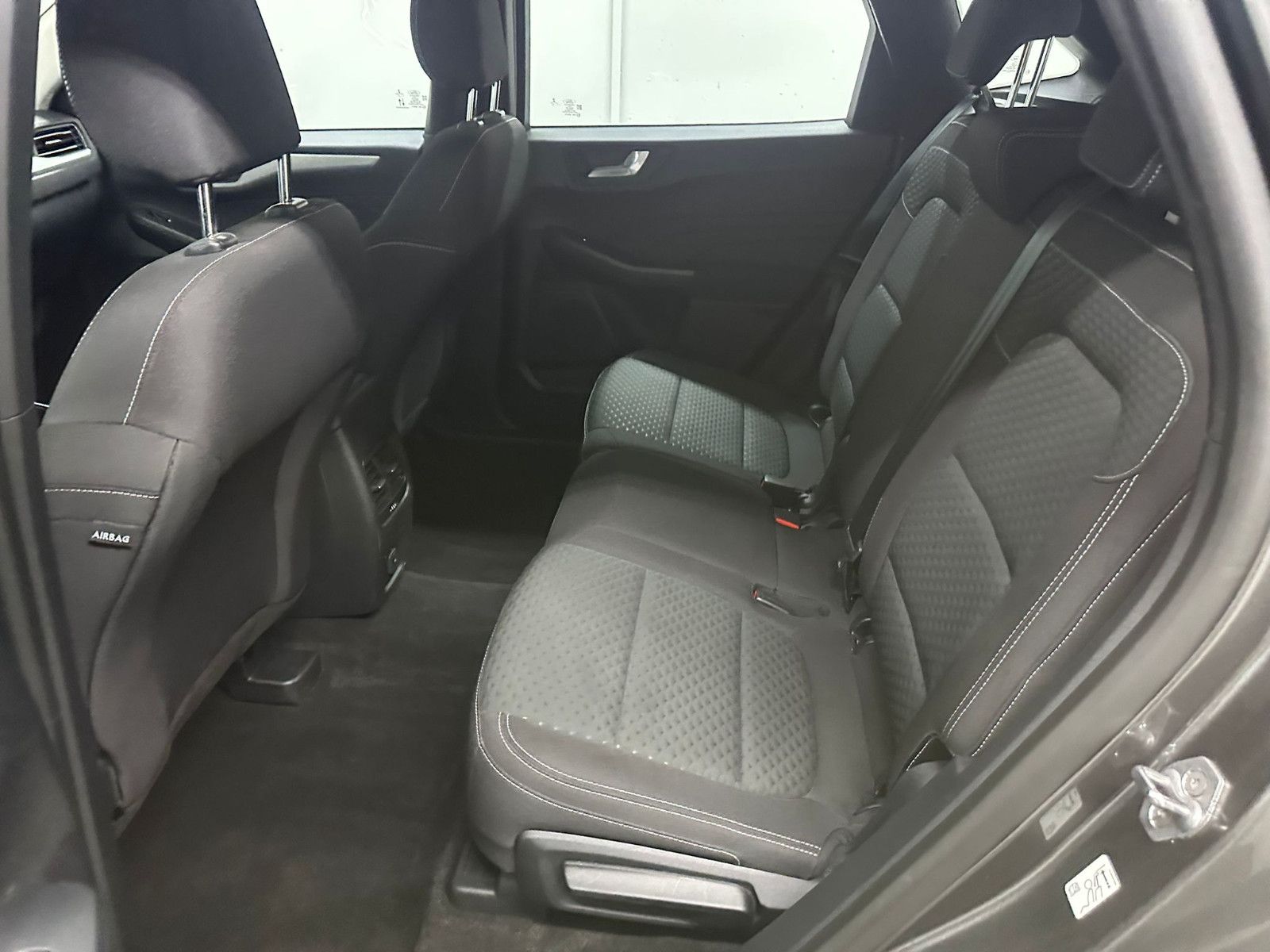 Fahrzeugabbildung Ford Kuga 2.5 Duratec PHEV Cool & Connect CVT*NAVI*
