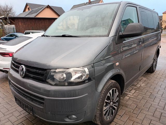 Volkswagen T5 TRANSPORTER BUS CARAVELLE TRENDLINE AHK !!