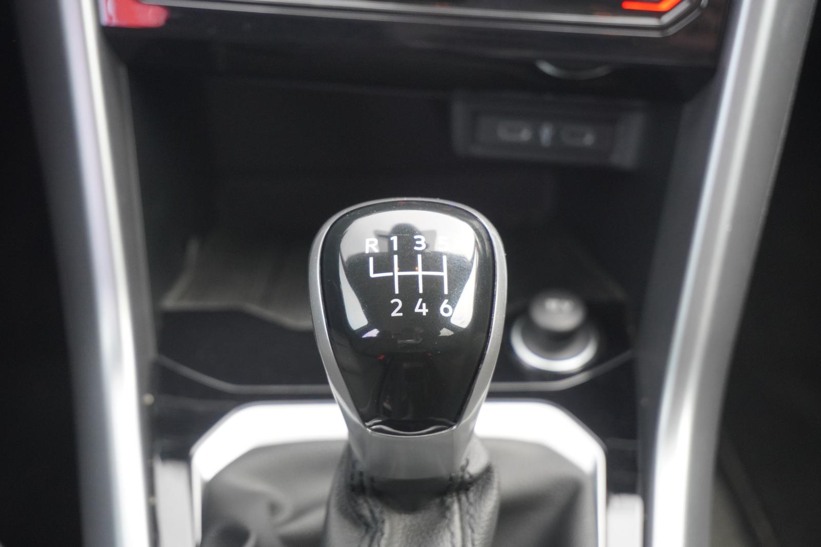 Volkswagen T-Roc 1.0 Life LED Sitzheizung DAB Klimaaut., миниатюра 19