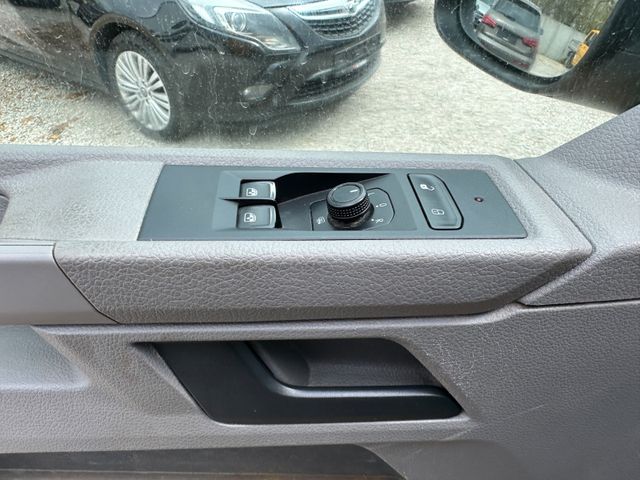 Volkswagen T6 Transporter *DokaPritsche*LED*6 Sitzer*AHK*