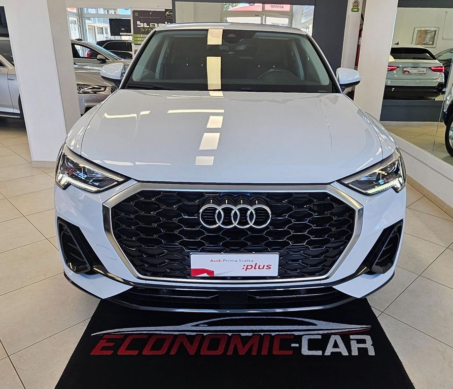 Image of Audi Q3
