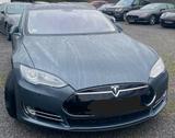 Tesla Model S P85 P